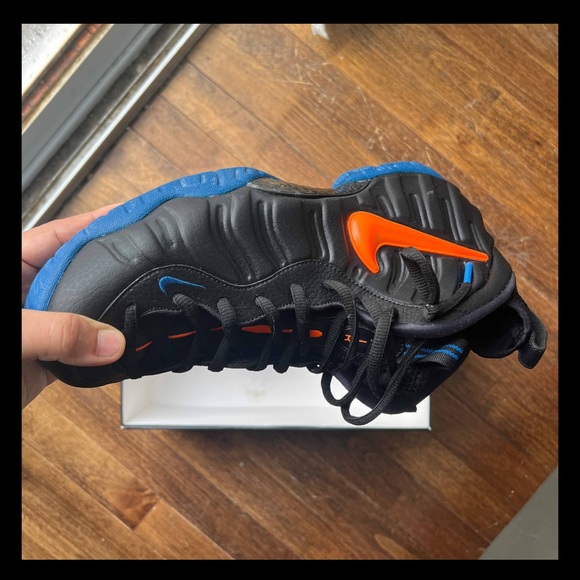 Nike Air “ Knicks “ Foamposite Pro • Men’s Size 12 - Picture 11 of 14